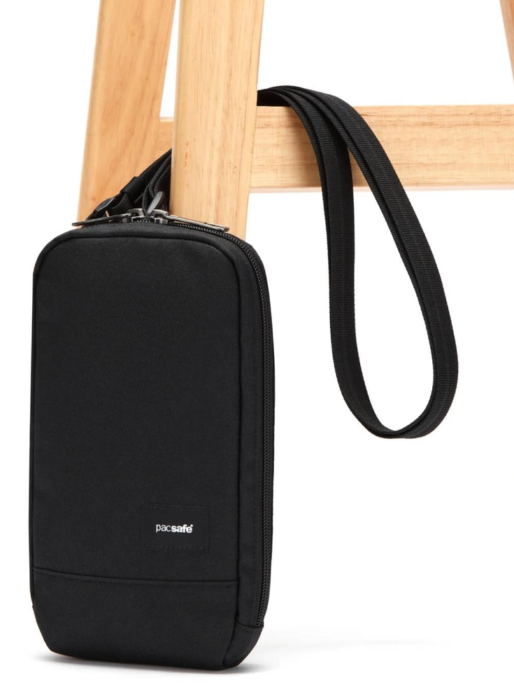 Pacsafe RFIDsafe Tech Crossbody juoda