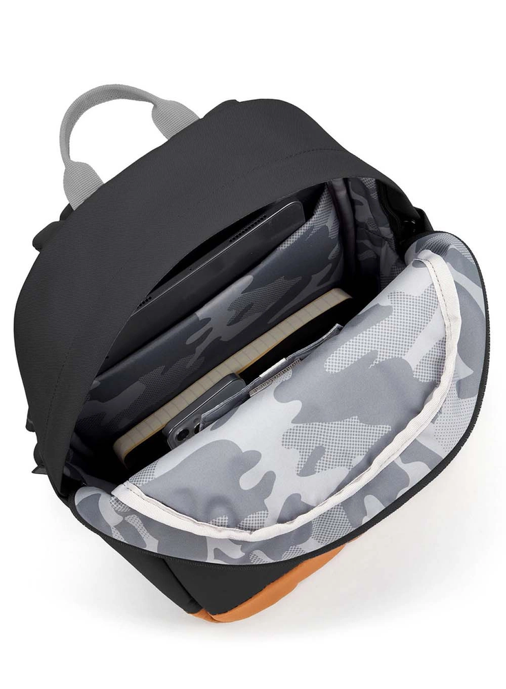 Pacsafe „Go 15 l“ apsauga nuo vagysčių miesto kuprinė – juoda