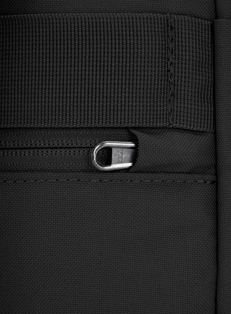 Pacsafe „Go 15 l“ apsauga nuo vagysčių miesto kuprinė – juoda