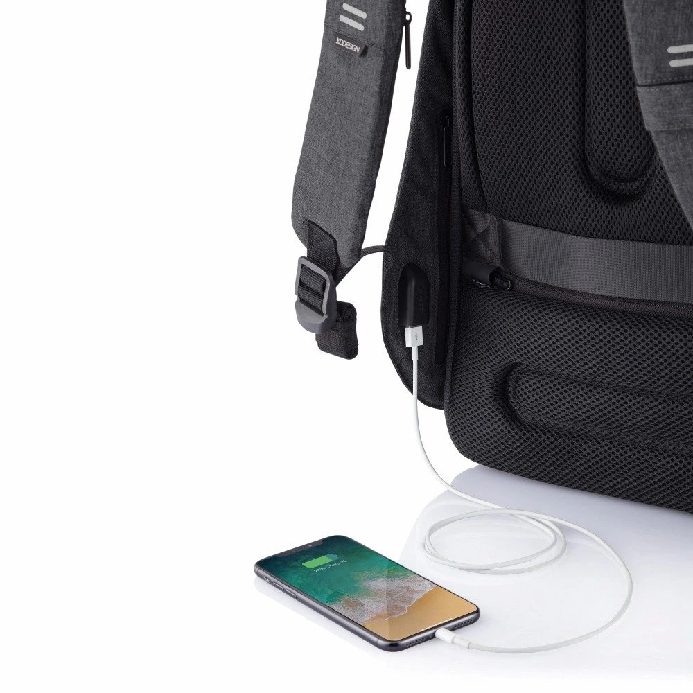 Kuprinė su apsauga nuo vagių XD Design  Bobby Hero XL, Juodos spalvos