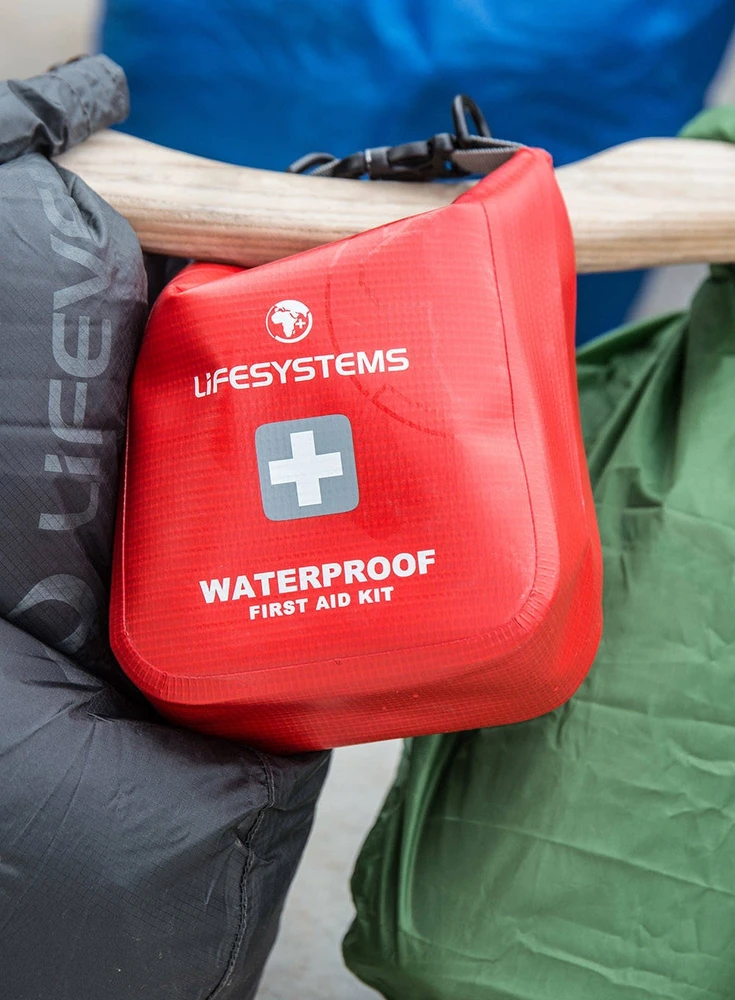 Neperšlampama vaistinėlė Lifesystems Atsparus vandeniui First Aid Kit