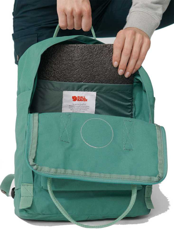 Fjallraven Kanken 16 L kuprinė - Mėlyna/šviesus Ąžuolas