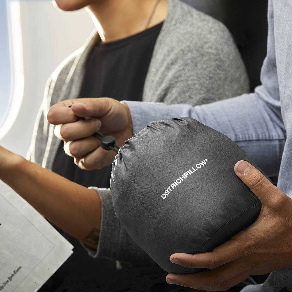 Bez Marki "Ostrichpillow Go" - prabangi kelioninė pagalvė su atminties putomis