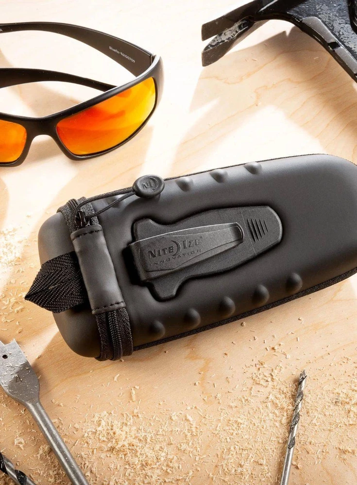 Nite-Ize dėklas akiniams Clip Case Hardshell XL Juodas