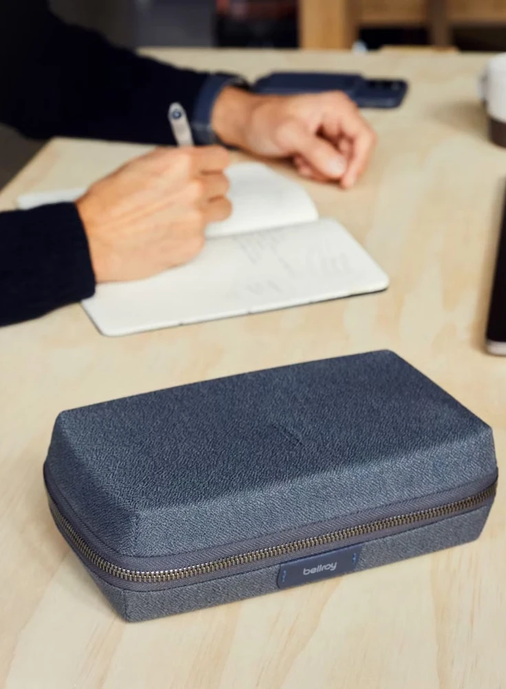 Bellroy Techninis rinkinys – mobiliųjų priedų organizatorius (tamsiai mėlynas)