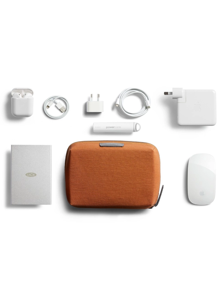 Skrzynkazdrewna „Bellroy Tech Kit Compact“ – mobiliųjų priedų organizatorius (bronzos spalvos)