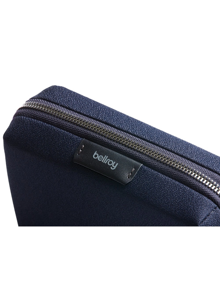 Bellroy Tech Kit Compact – mobiliųjų priedų organizatorius (tamsiai mėlynas)