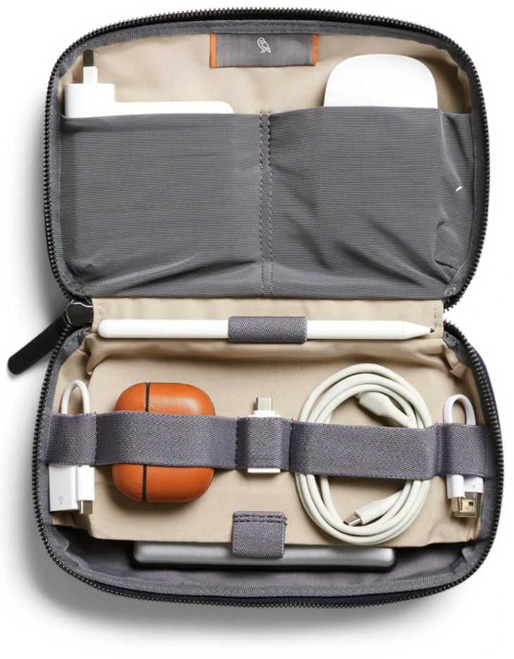 Bellroy Techninis rinkinys – mobiliųjų priedų organizatorius (tamsiai mėlynas)