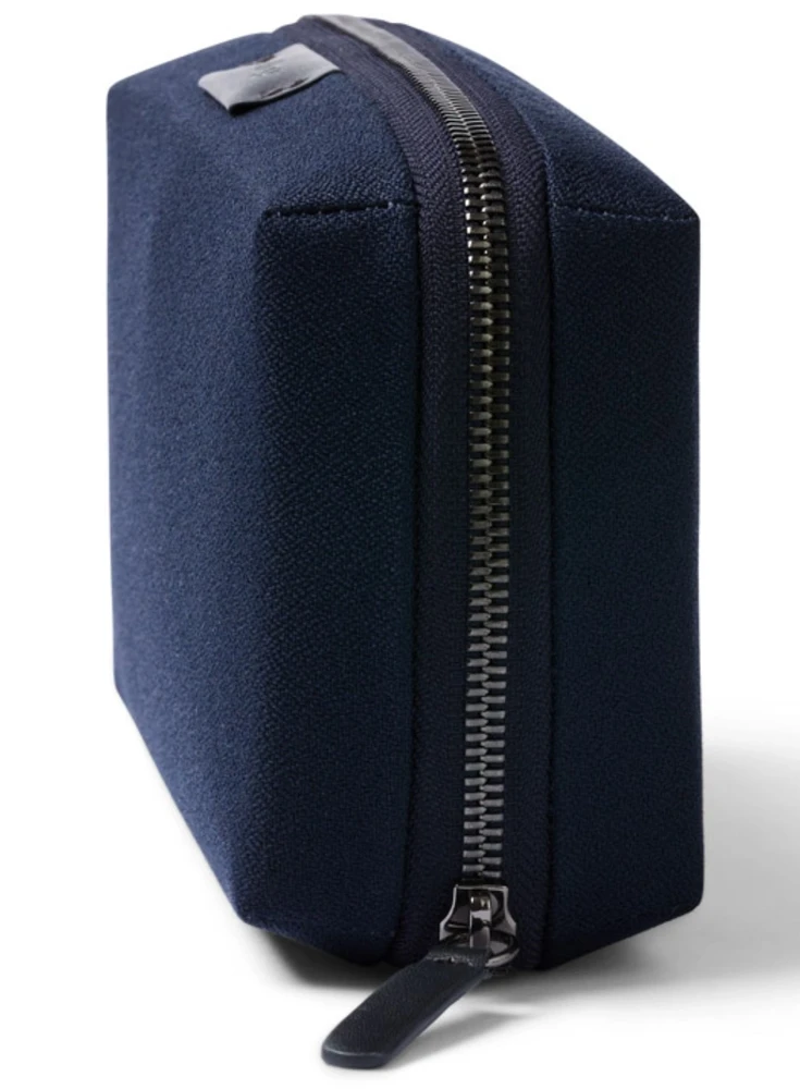 Bellroy Techninis rinkinys – mobiliųjų priedų organizatorius (tamsiai mėlynas)