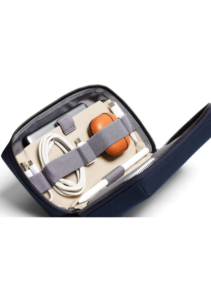 Bellroy Techninis rinkinys – mobiliųjų priedų organizatorius (tamsiai mėlynas)