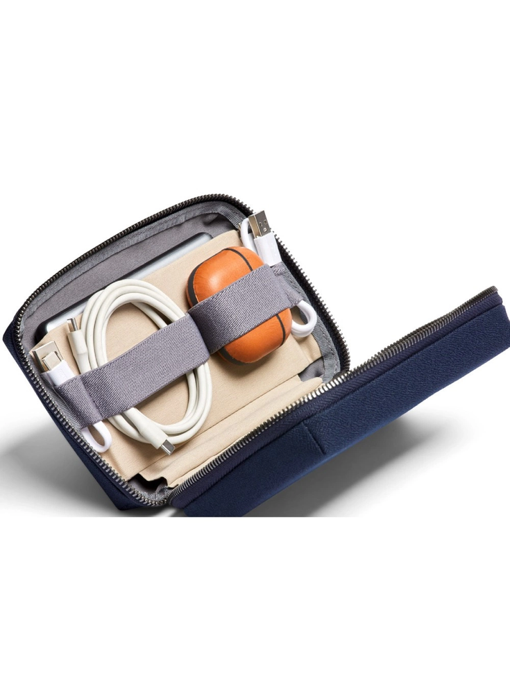 Bellroy Tech Kit Compact – mobiliųjų priedų organizatorius (tamsiai mėlynas)
