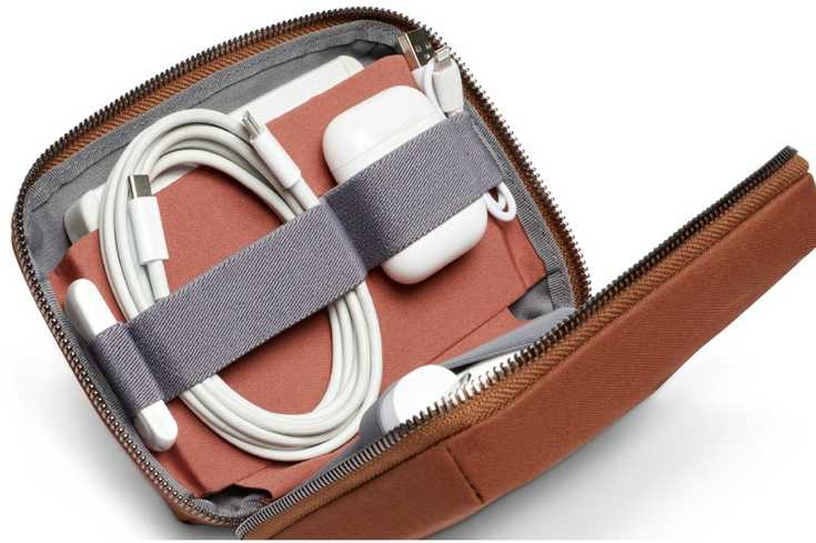 Skrzynkazdrewna „Bellroy Tech Kit Compact“ – mobiliųjų priedų organizatorius (bronzos spalvos)