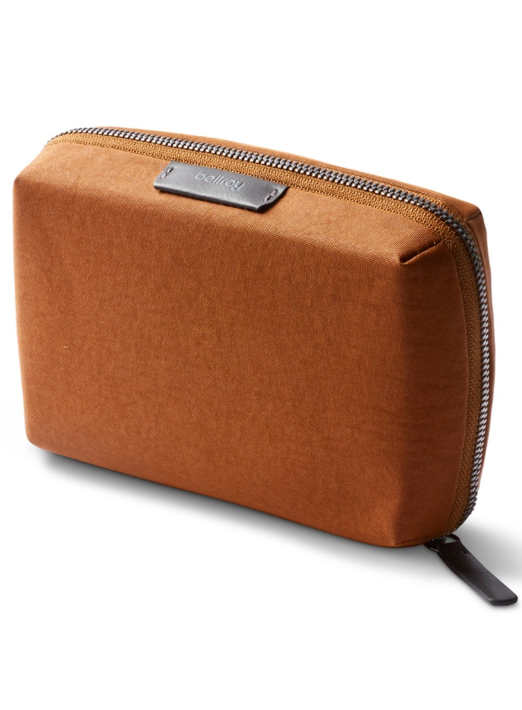 Skrzynkazdrewna „Bellroy Tech Kit Compact“ – mobiliųjų priedų organizatorius (bronzos spalvos)