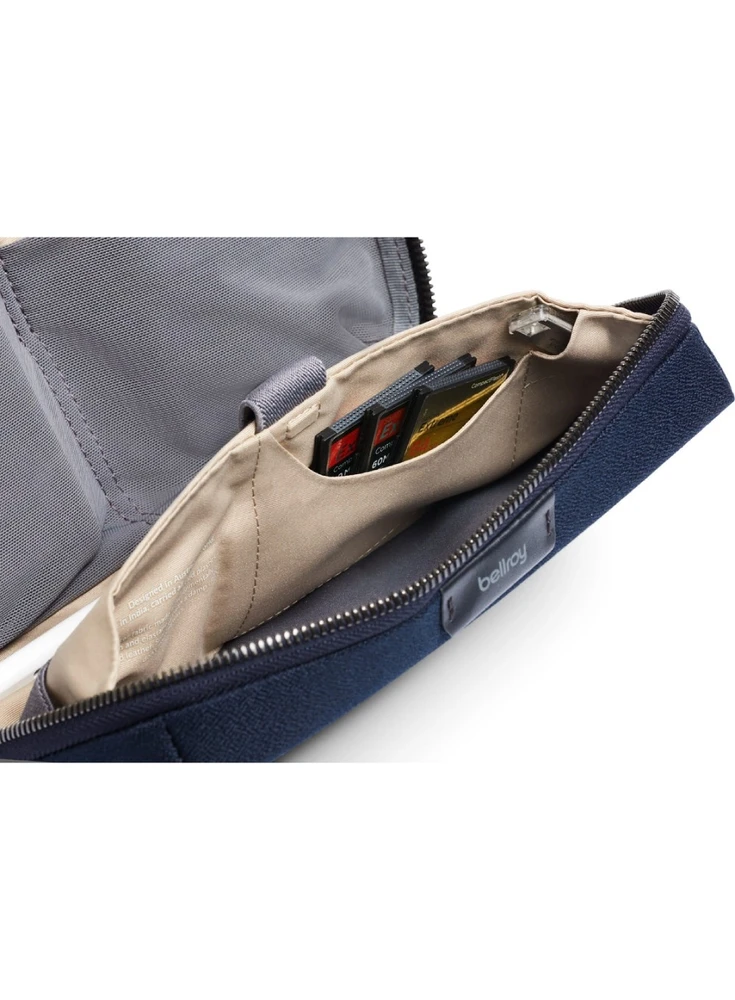 Bellroy Techninis rinkinys – mobiliųjų priedų organizatorius (tamsiai mėlynas)