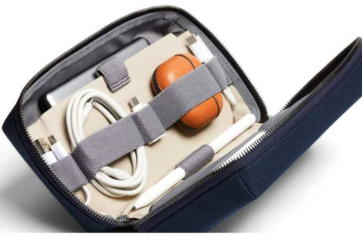 Bellroy Techninis rinkinys – mobiliųjų priedų organizatorius (tamsiai mėlynas)