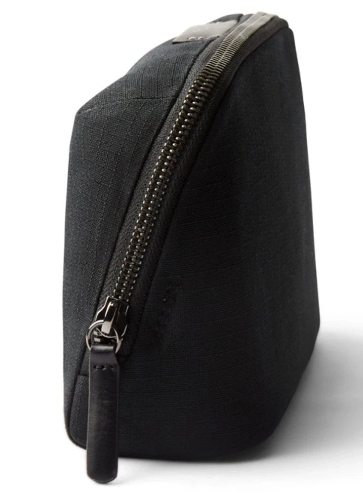 Skrzynkazdrewna „Bellroy Desk Caddy“ – mobiliųjų priedų organizatorius (juodas)