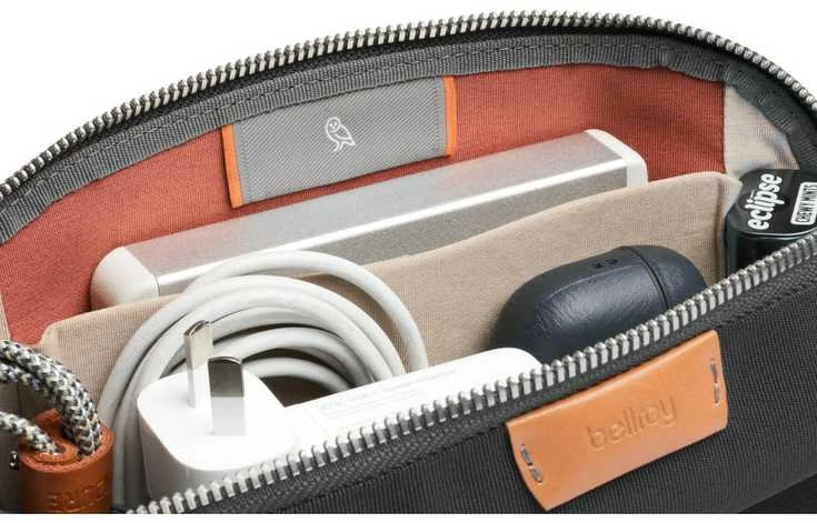 Bellroy Desk Caddy - organizer na priedai mobilne (slate)