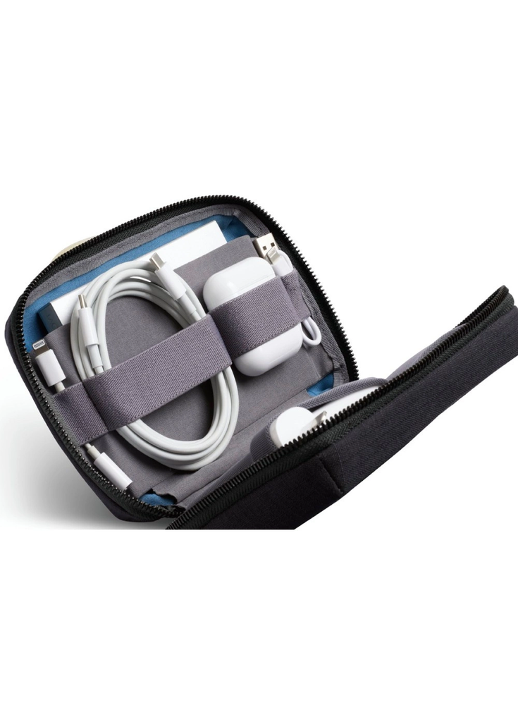 Bellroy Tech Kit Compact – mobiliųjų priedų organizatorius (juodas)