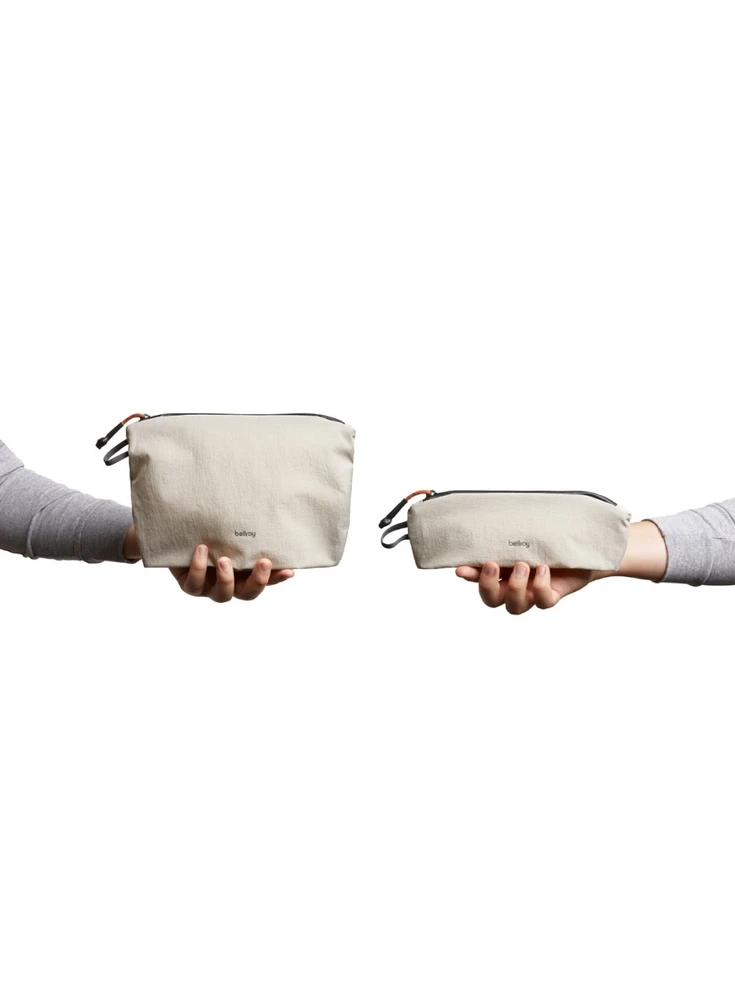 Cometic „Bellroy Lite Pouch Duo“ – dviejų kelionių organizatorių rinkinys (18 cm x 27 cm x 1,5 cm ir 8 cm x 23 cm x 6 cm) (pelenų spalvos)