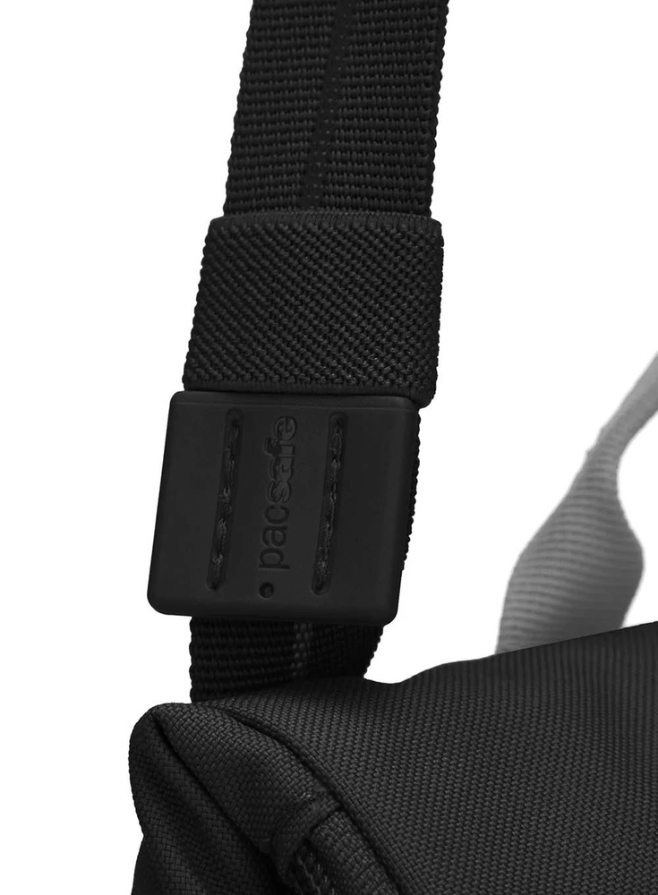 Pacsafe GO Saddle Crossbody juoda