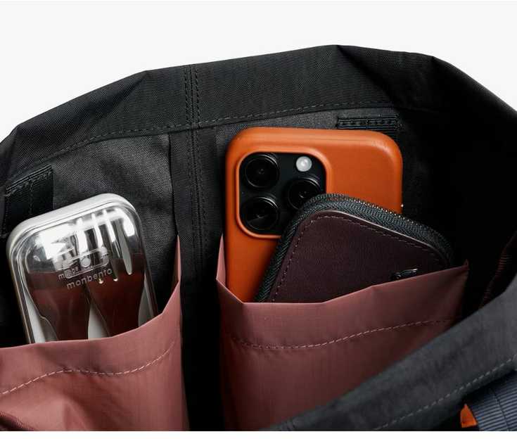 Bellroy City Tote - torba na ramię 10L (juodas)