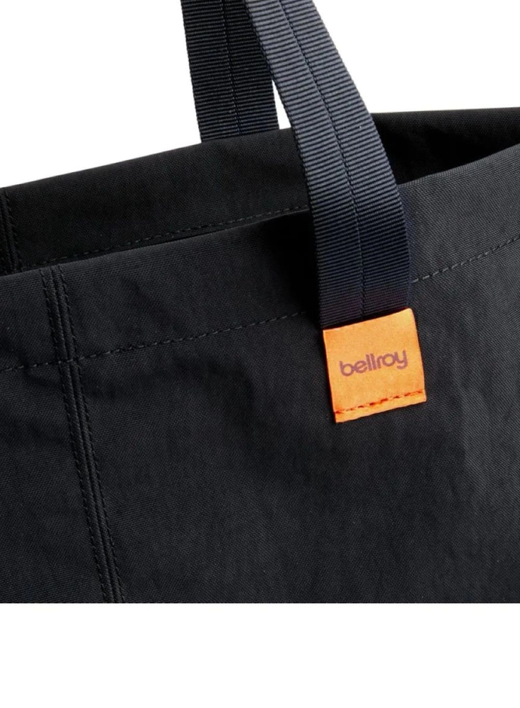 Bellroy City Tote - torba na ramię 10L (juodas)