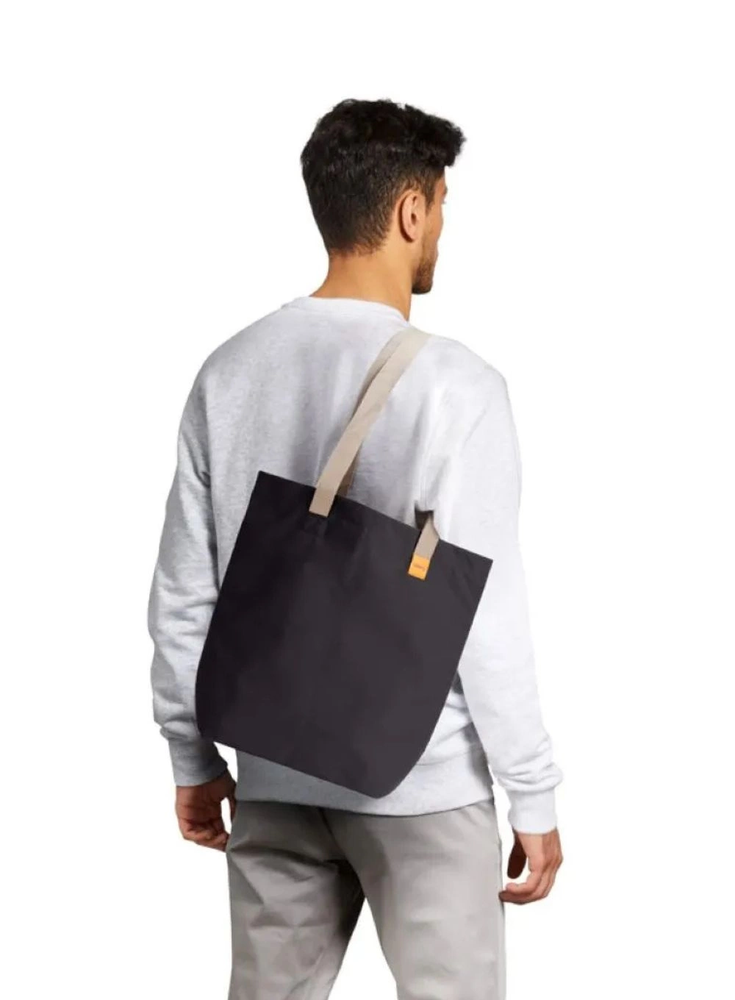 Bellroy City Tote - torba na ramię 10L (juodas)