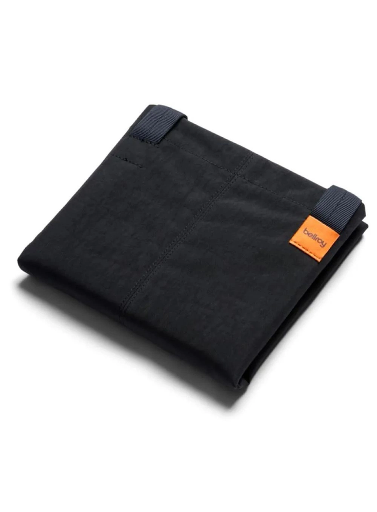 Bellroy City Tote - torba na ramię 10L (juodas)