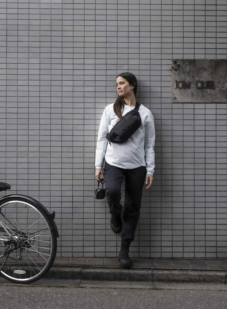 Thule | Subterra 2 | Sling Bag | Juodas