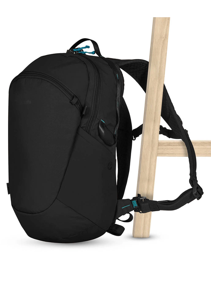 Pacsafe Eco 18L kuprinė ECONYL® juoda