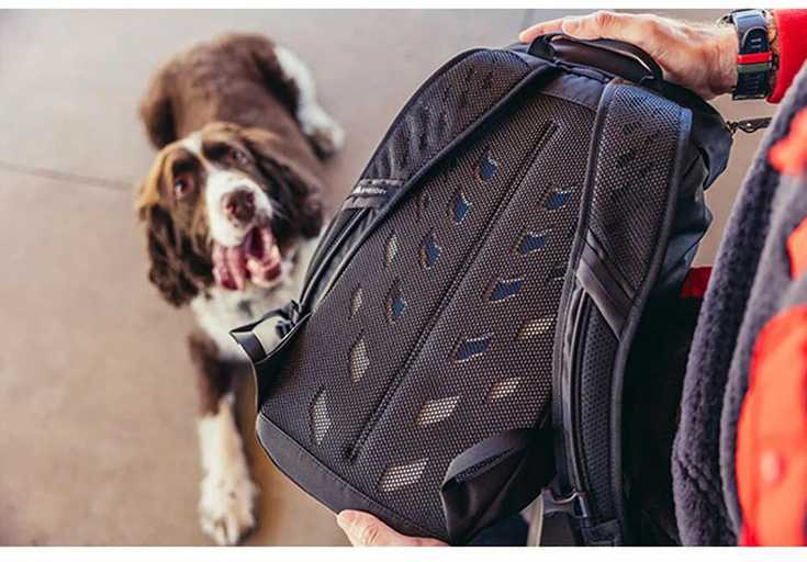 Gregory Nano 16 l - universalus miesto ir žygio kuprinė