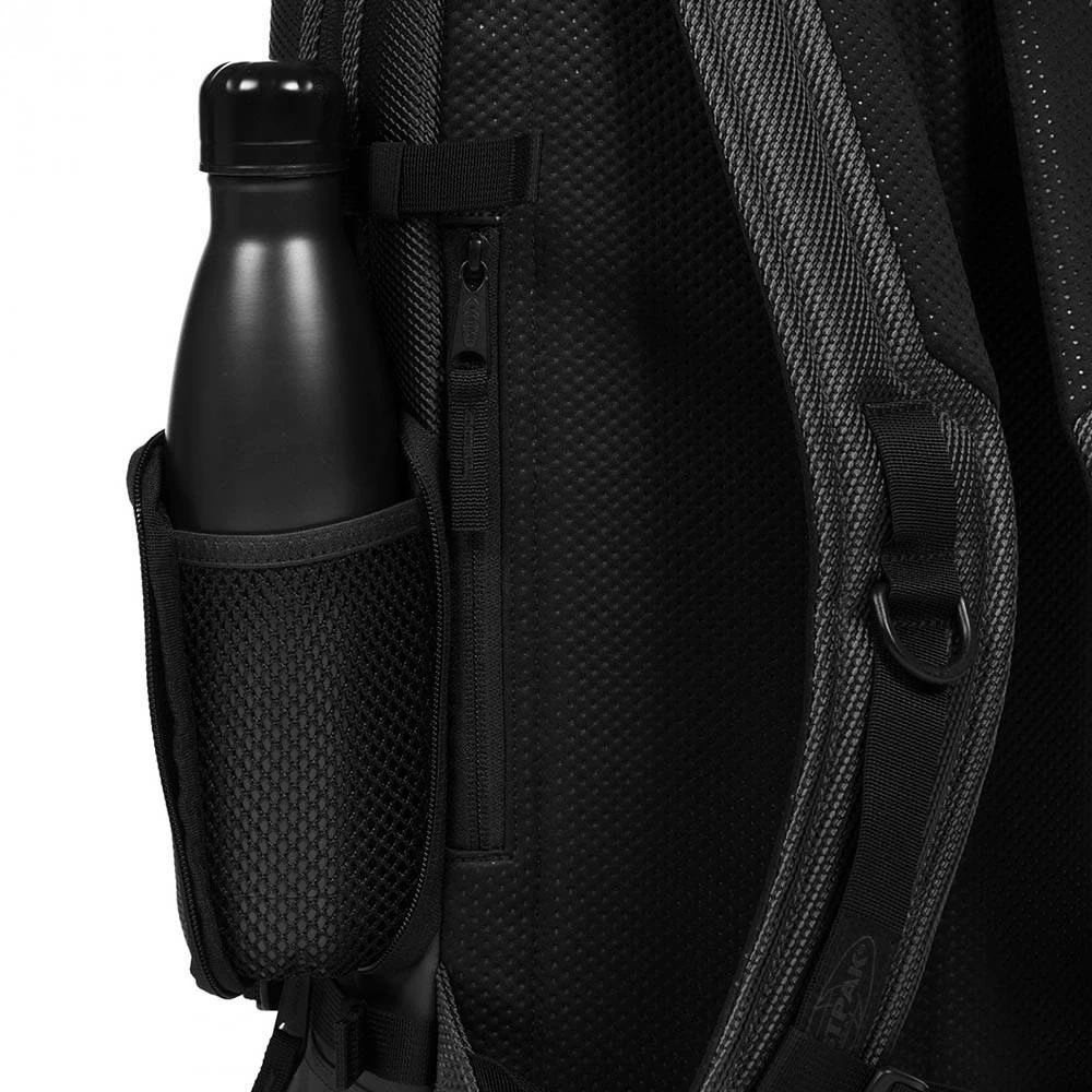 Eastpak TECUM M Cnnct Coat -reppu, musta
