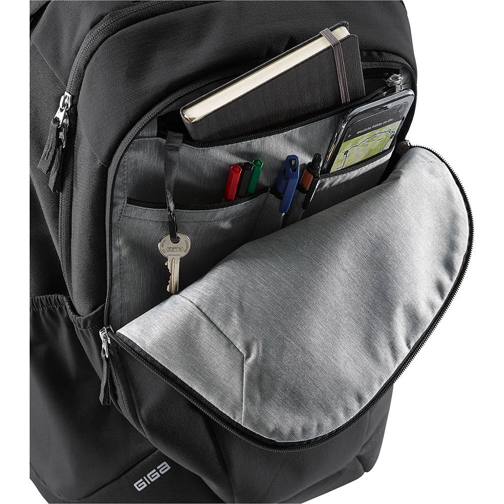Miesto kuprinė Deuter Giga - Juoda