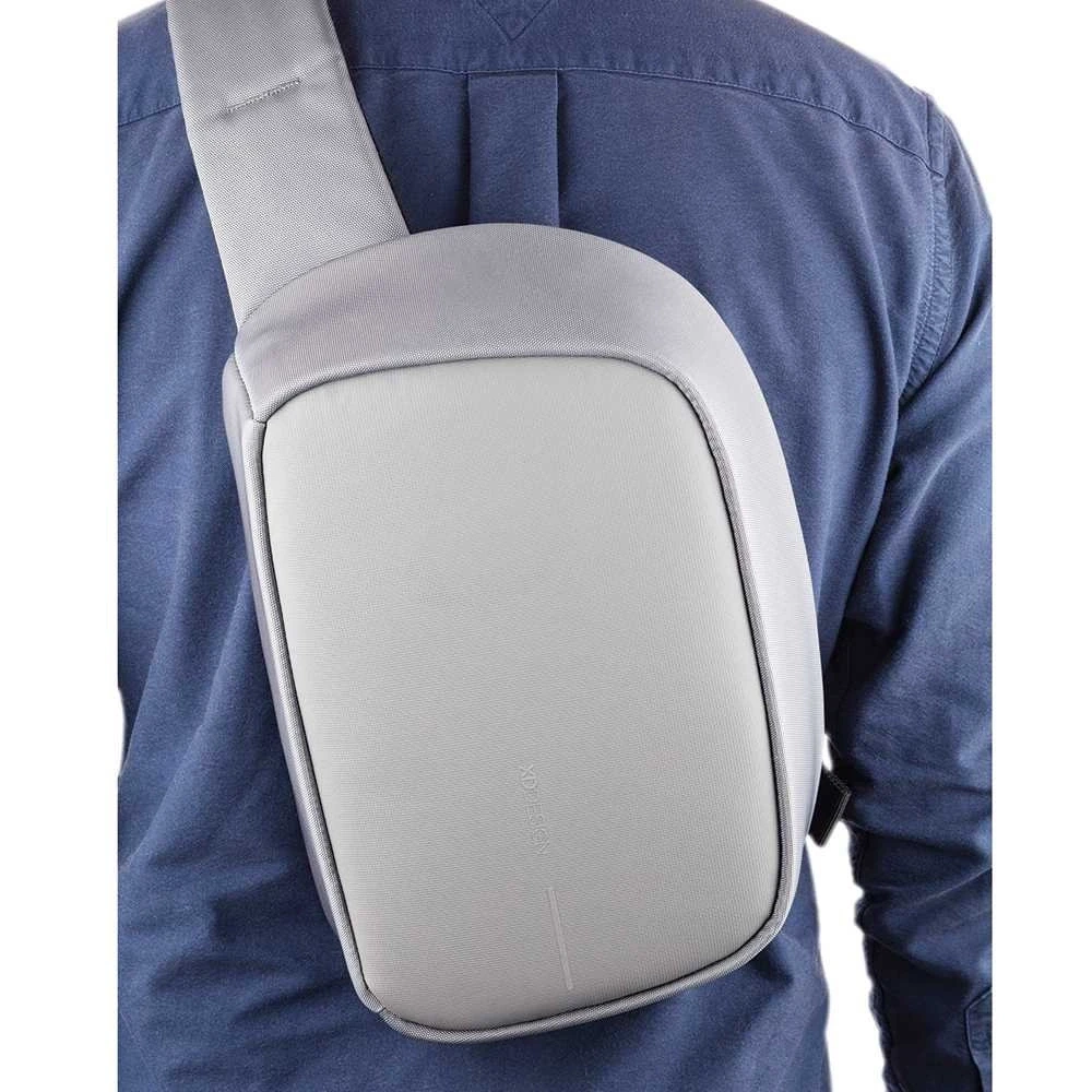 Kuprinė su RFID kišenėmis ir slaptu užtrauktuku XD DESIGN