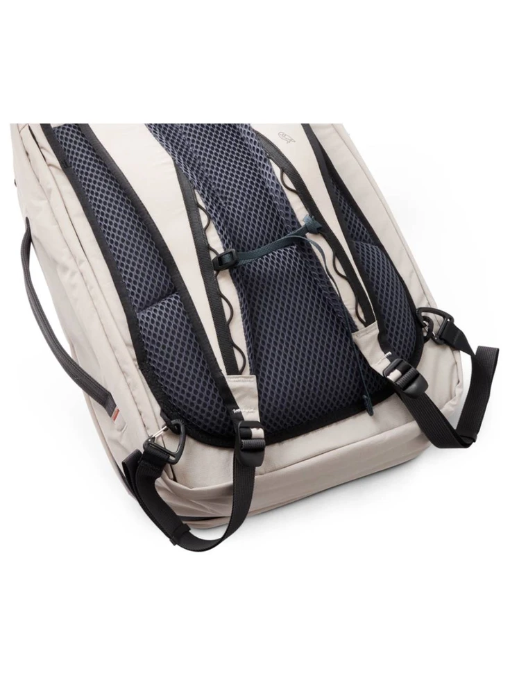 Northfinder „Bellroy Lite“ kelioninė kuprinė, 30 l, uosio spalvos