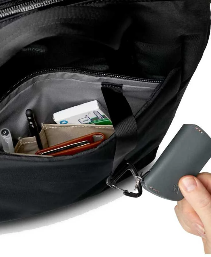 Northfinder „Bellroy Via Workpack“ – 18 litrų miesto kuprinė su kišene nešiojamam kompiuteriui (juoda)