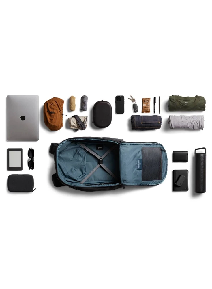 Bellroy Transit Workpack Pro 22 L juoda