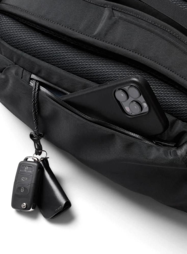 Bellroy Transit Workpack Pro 22 L juoda