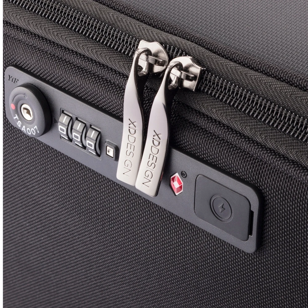 Kuprinė/rankinė su ratukais XD Design Bobby Trolley juodas P705.771