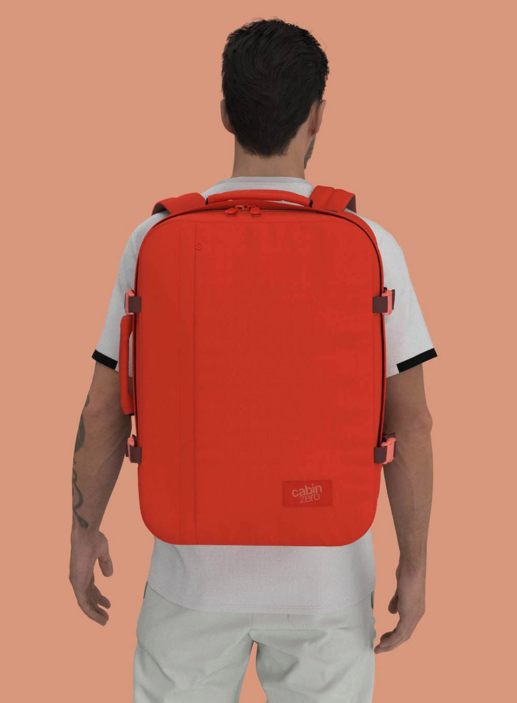 Cabinzero Classic 44l kelioninis rankinio bagažo kuprinė