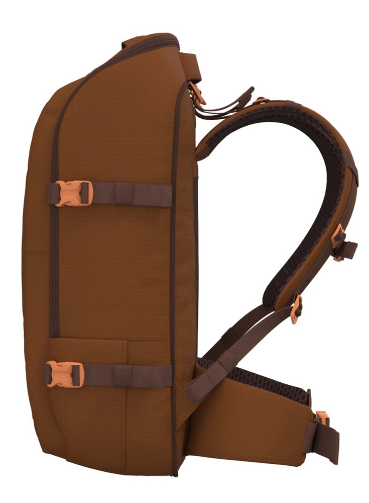 Cabinzero Adv 42l kelioninis kuprinės-rankinės dėklas