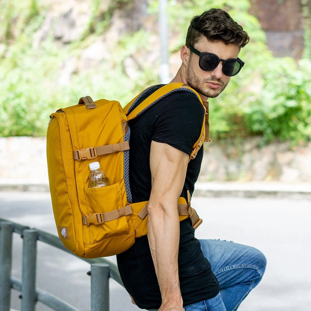CabinZero Cabin Zero Classic Pro 32l - Kelioninis kuprinės-rankinės dėklas