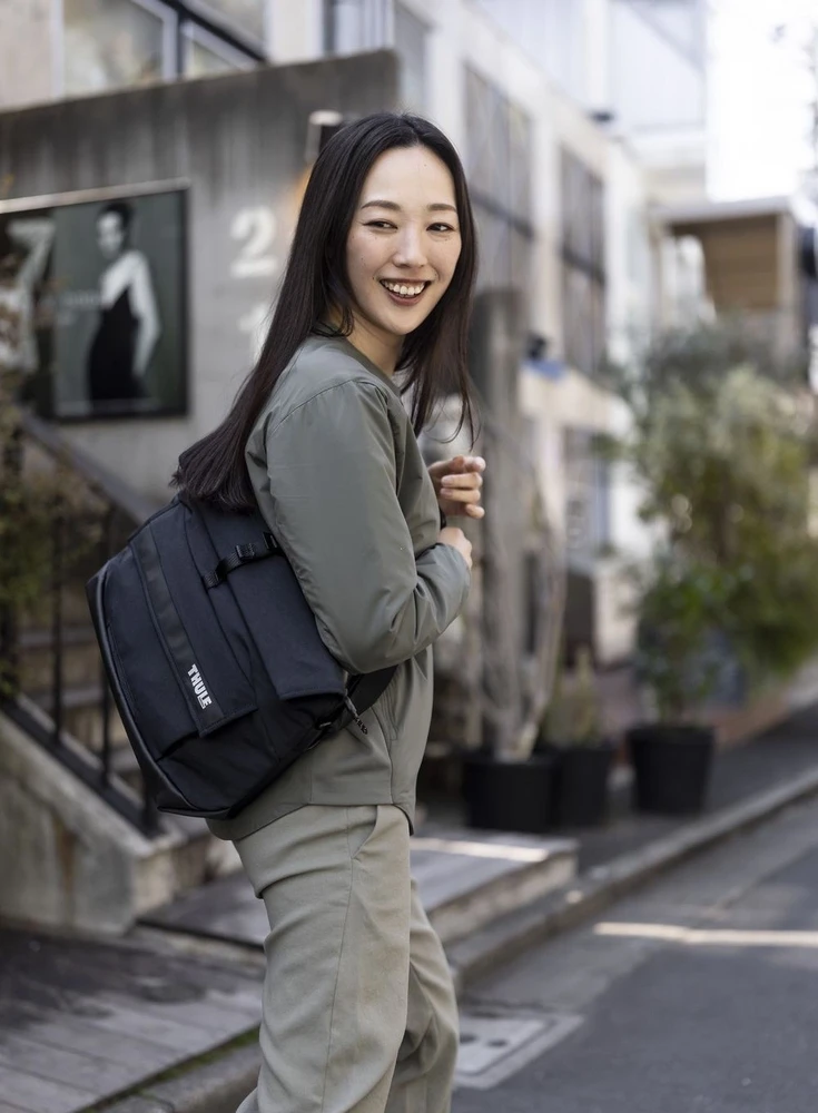 Thule | Crossbody 14L | PARACB-3114 Paramount | Crossbody | Atsparus vandeniui | Juodas
