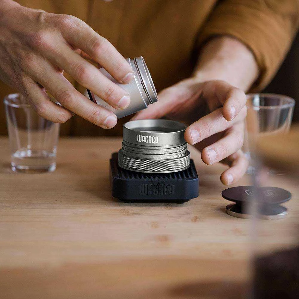 Nešiojamas espresso kavos aparatas Wacaco Picopresso, Pilkas