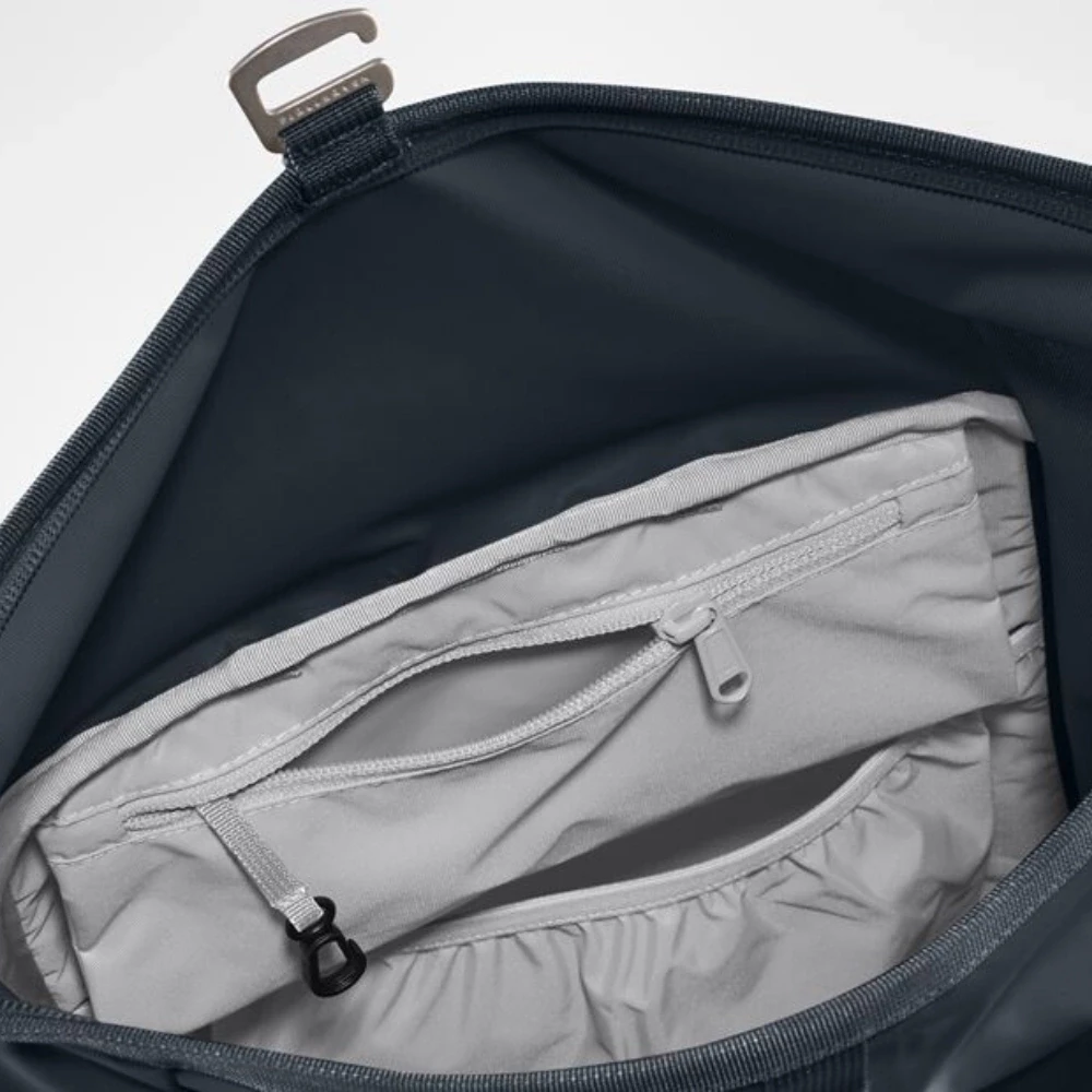 Carruzzo Fjällräven 23222-560 kuprinė Navy Poliamidas
