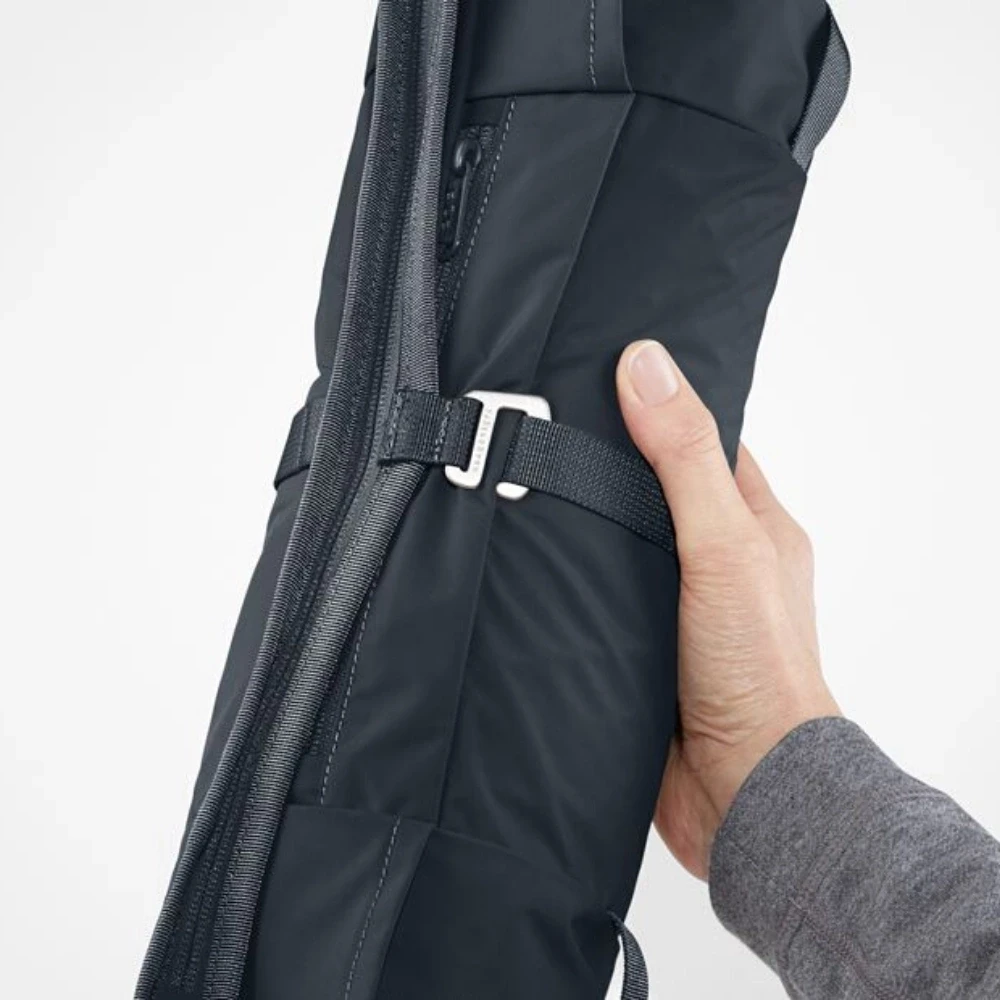 Carruzzo Fjällräven 23222-560 kuprinė Navy Poliamidas