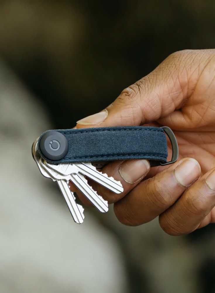 „OrbitKey“ – vaškuotos drobės raktų dėklas – tamsiai mėlynas