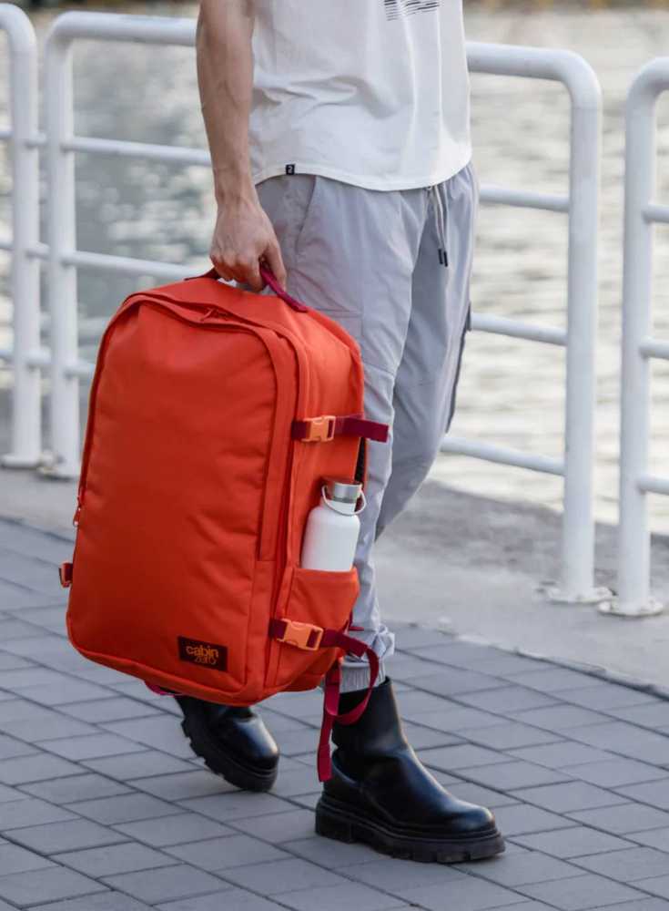 CabinZero Cabin Zero Classic Pro 42l kelioninis rankinis bagažas