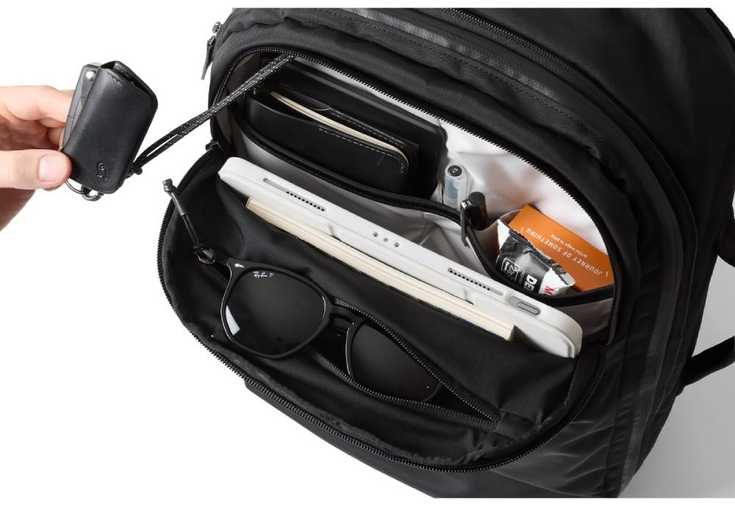 Bellroy Transit Travel Pack Pro 38L juodas