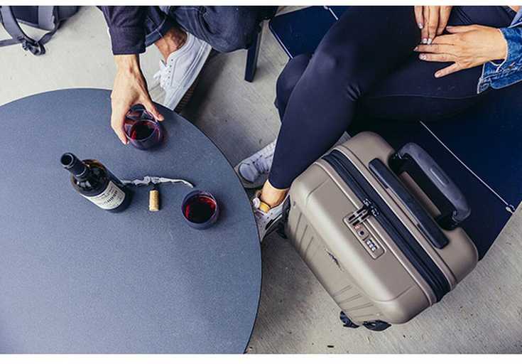 Kelioninis Walizka podróżna Gregory Quadro Pro Int Carry On - mirage tan